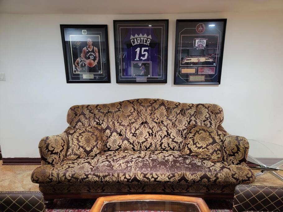 Photo of Livingroom in Cartierville