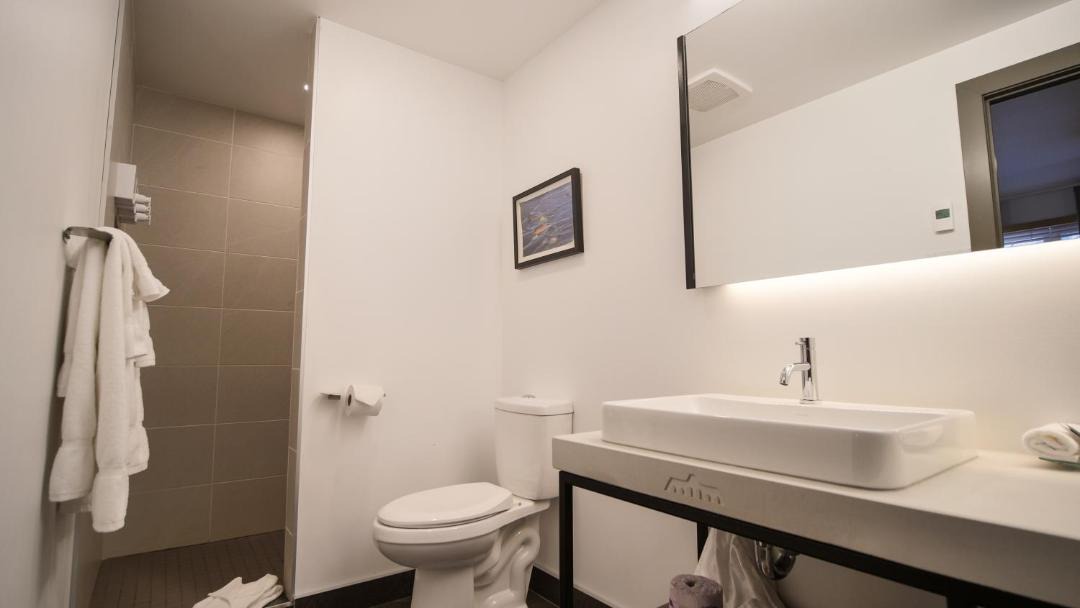 Photo of Bathroom in Carleton-sur-Mer