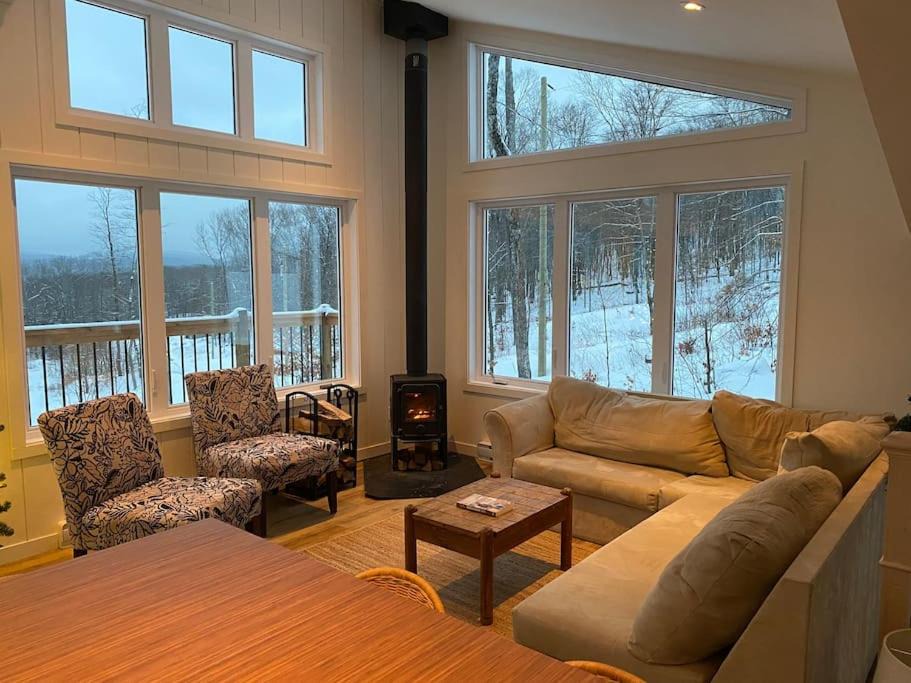 Photo of Livingroom in Mont-Laurier