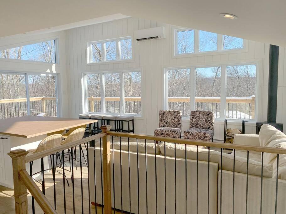 Photo of Livingroom in Mont-Laurier