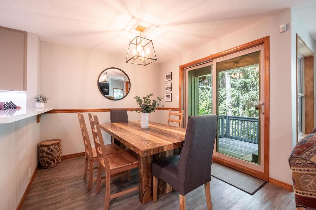 Photo of Livingroom in Upper Village