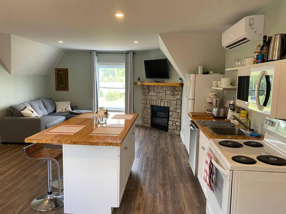 Photo of Kitchen in Stanstead Township