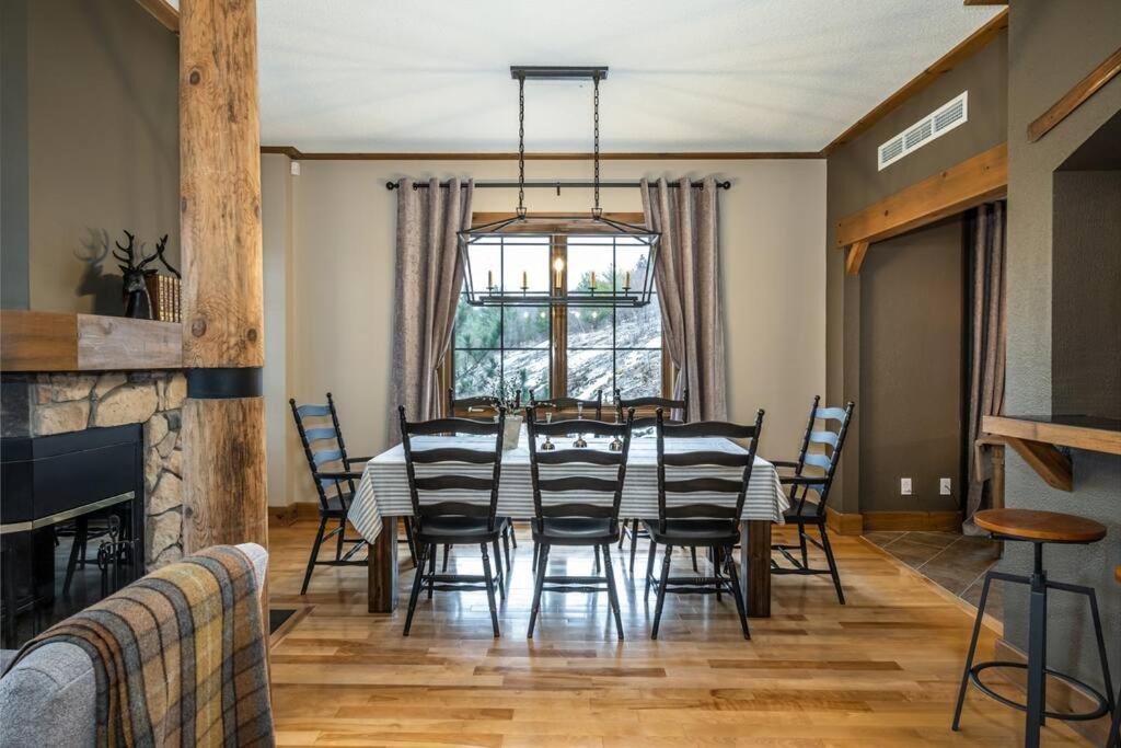 Photo of Livingroom in Mont-Tremblant