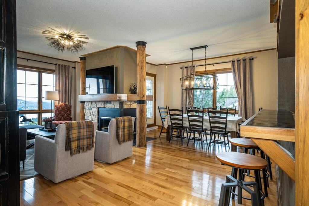 Photo of Livingroom in Mont-Tremblant