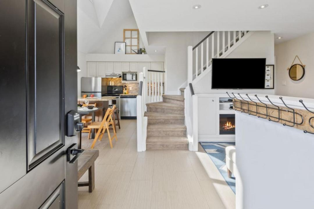 Photo of Livingroom in Craigleith