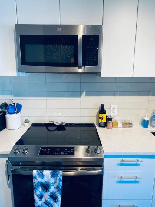 Photo of Kitchen in Central Lonsdale