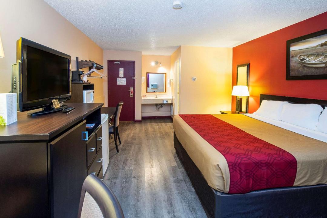 Photo of Bedroom in Edson