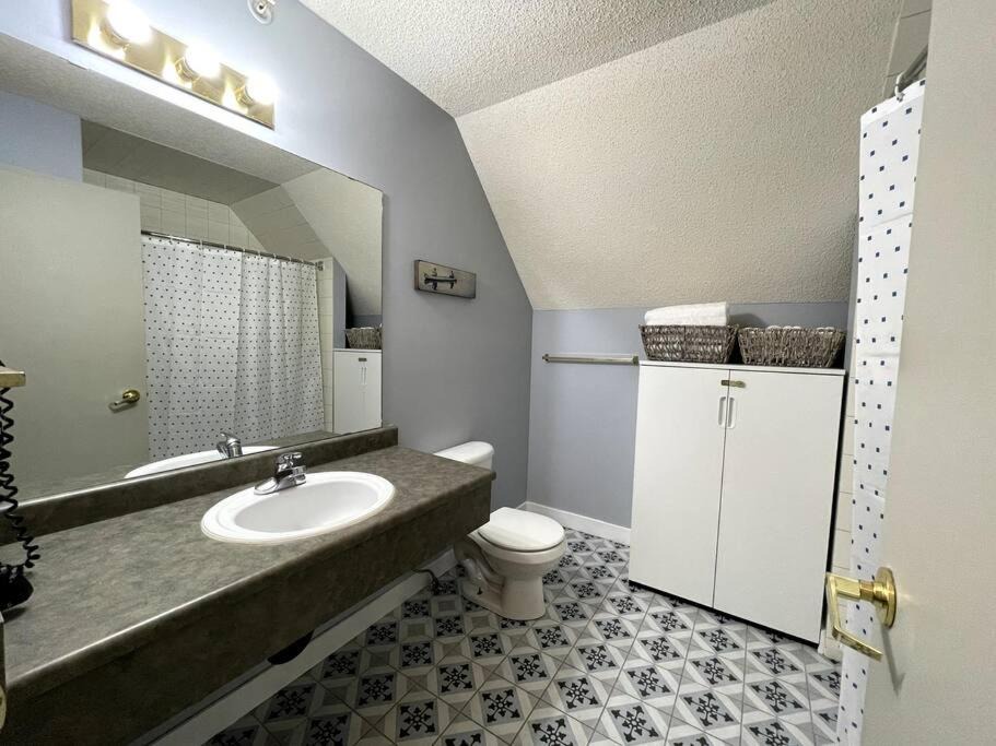 Photo of Bathroom in Canmore