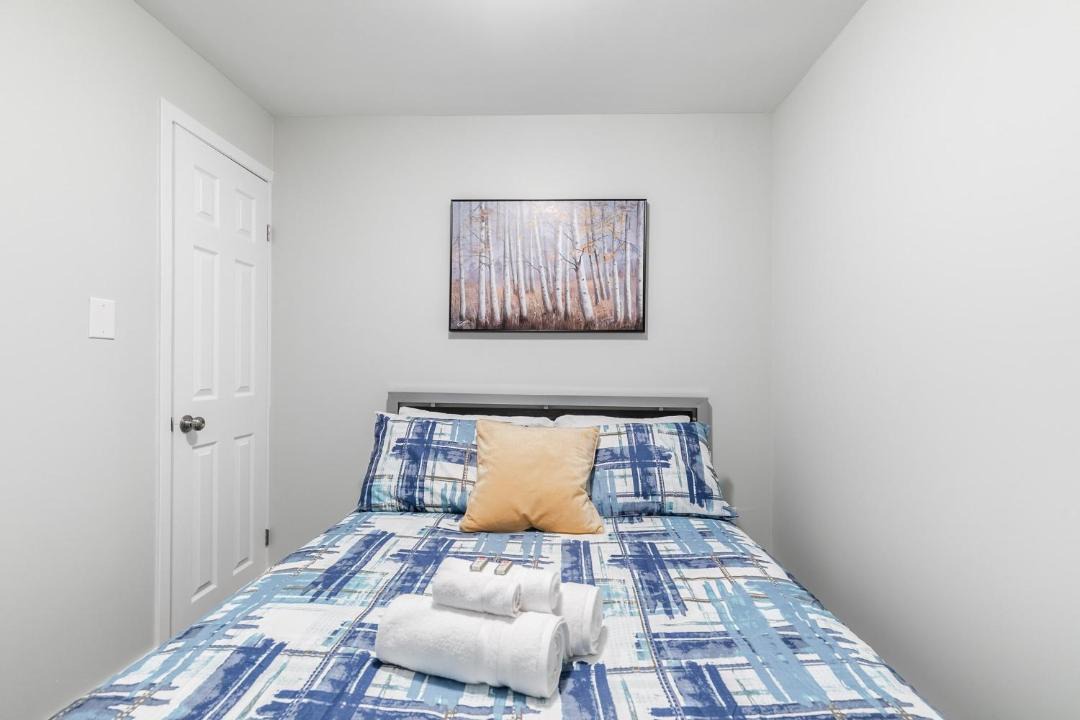 Photo of Bedroom in Central Hamilton