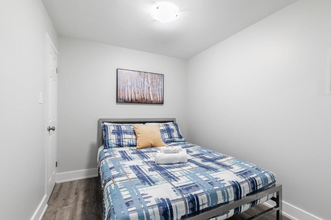 Photo of Bedroom in Central Hamilton