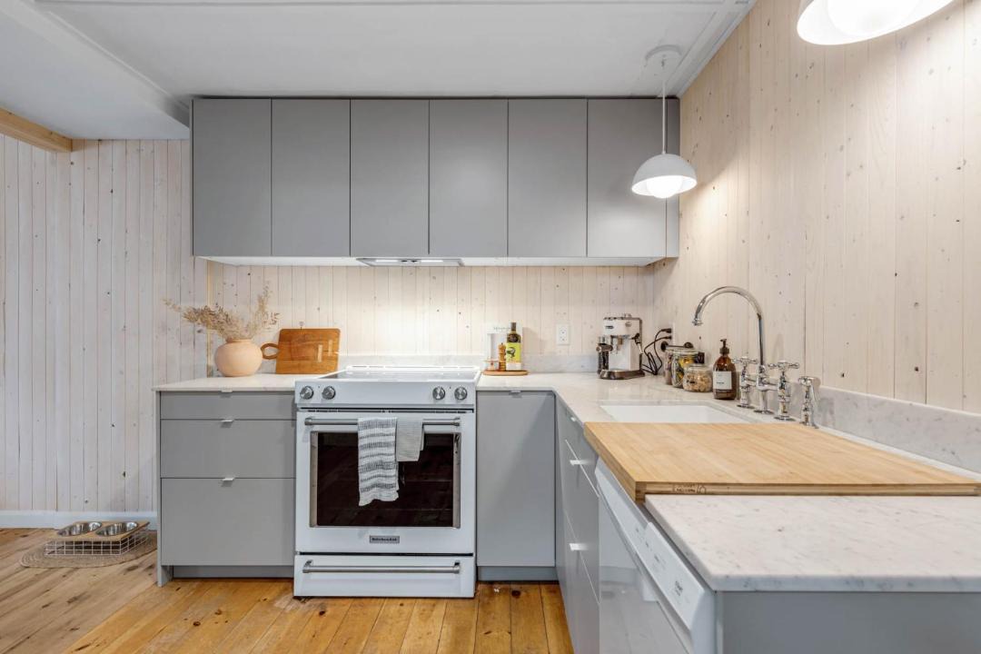 Photo of Kitchen in Saint-Augustin-de-Desmaures