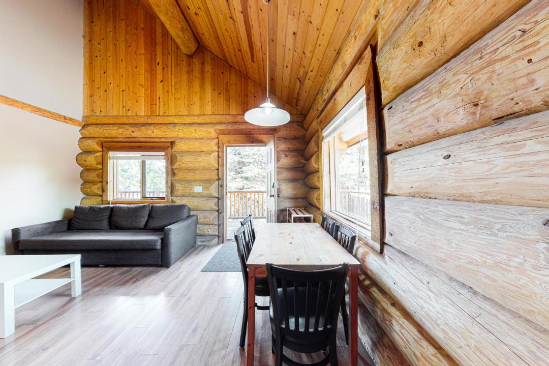 Photo of Livingroom in Lac Le Jeune