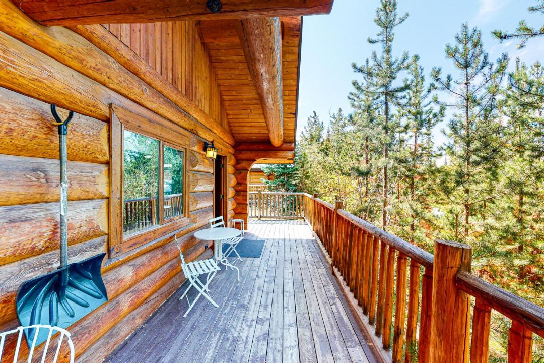 Photo of Patio Balcony in Lac Le Jeune