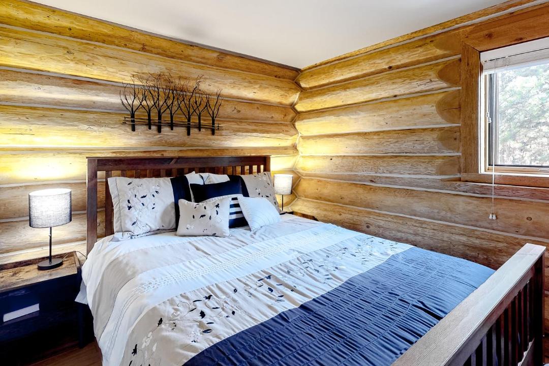 Photo of Bedroom in Lac Le Jeune