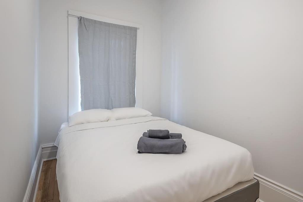 Photo of Bedroom in Mile End