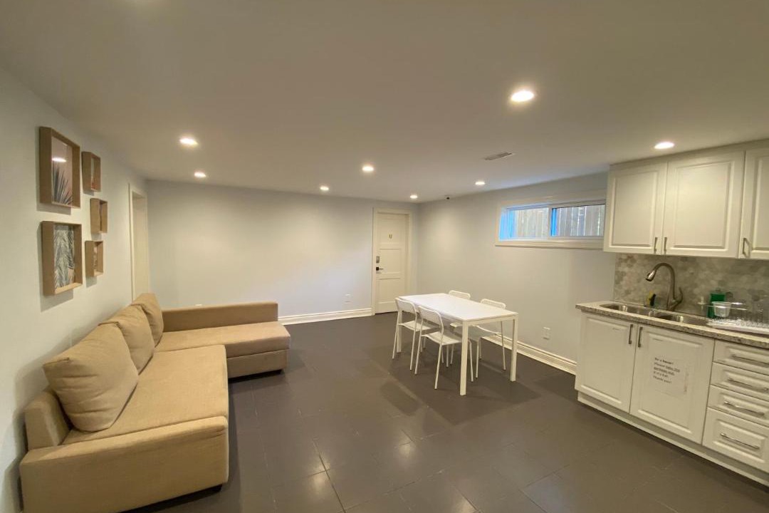 Photo of Livingroom in Willowdale