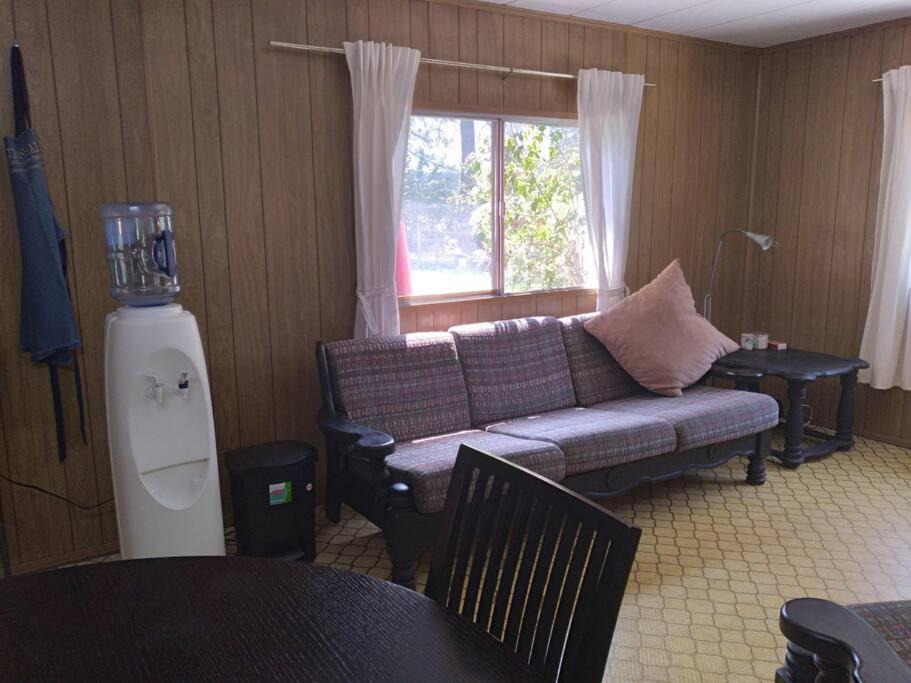 Photo of Livingroom in Lillooet