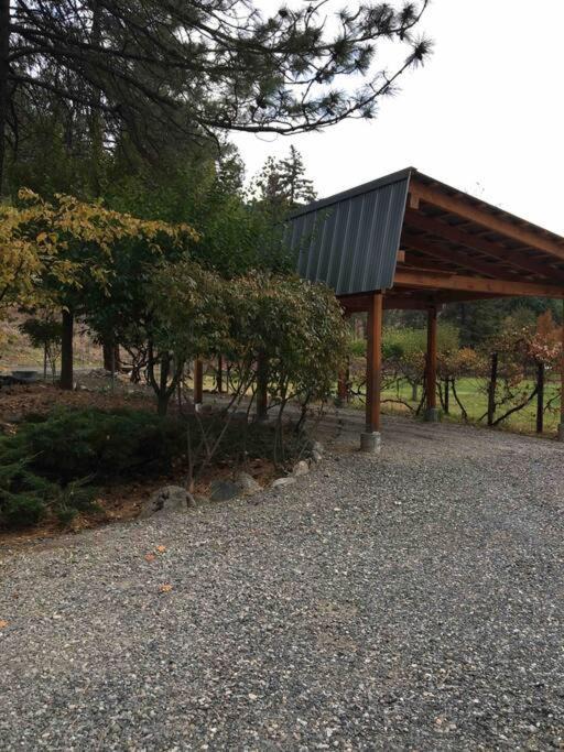 Photo of Buildings in Lillooet