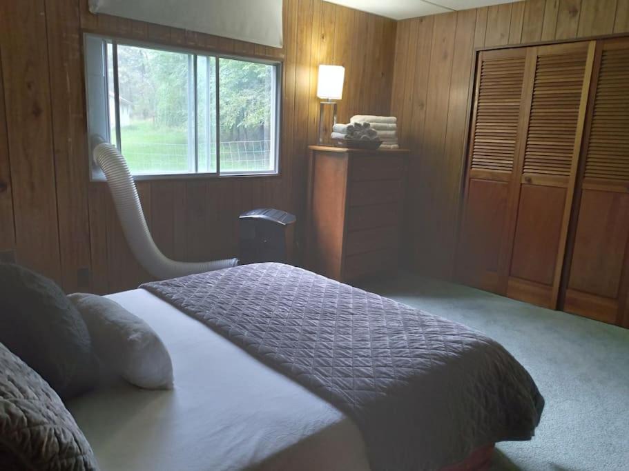 Photo of Bedroom in Lillooet