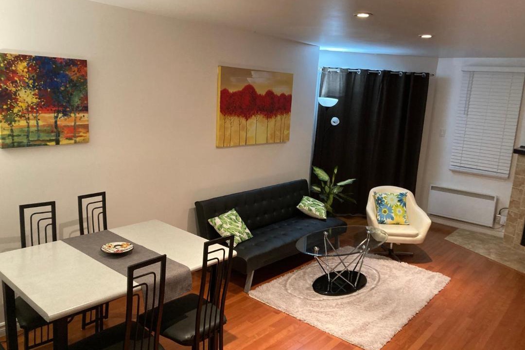 Photo of Livingroom in LaSalle