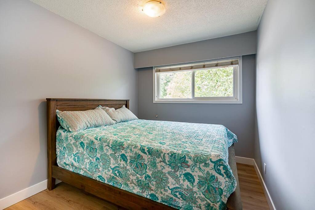 Photo of Bedroom in Clearbrook