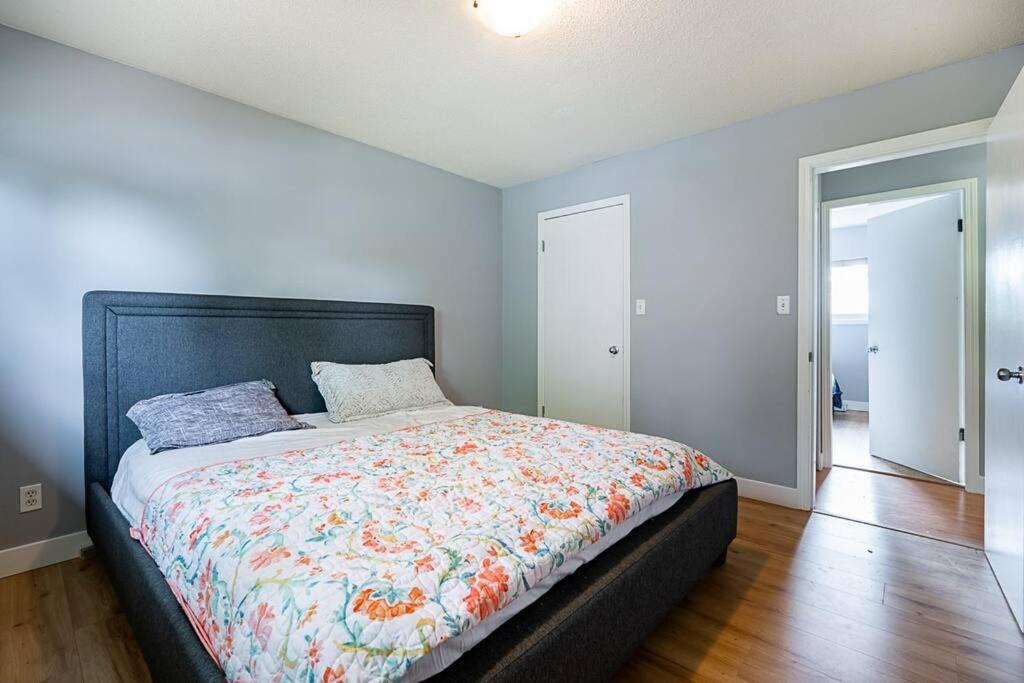 Photo of Bedroom in Clearbrook