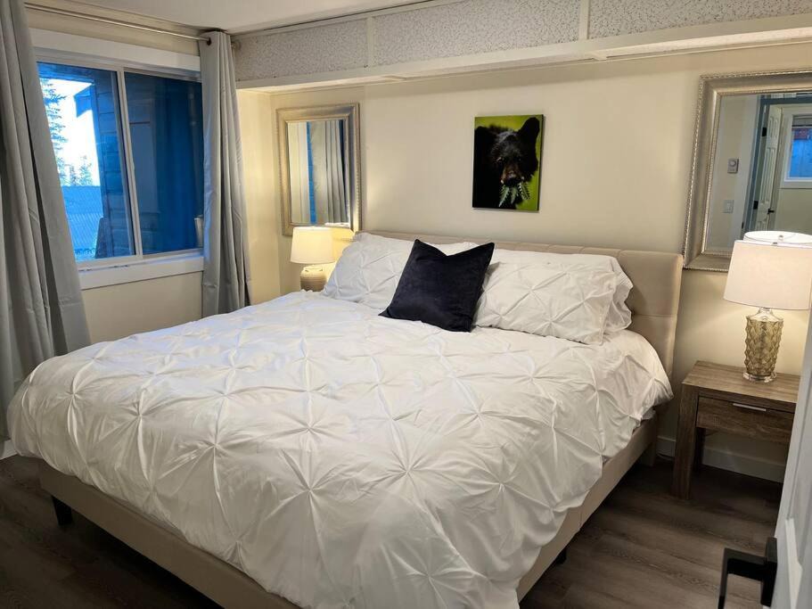 Photo of Bedroom in Snow Pine Estates