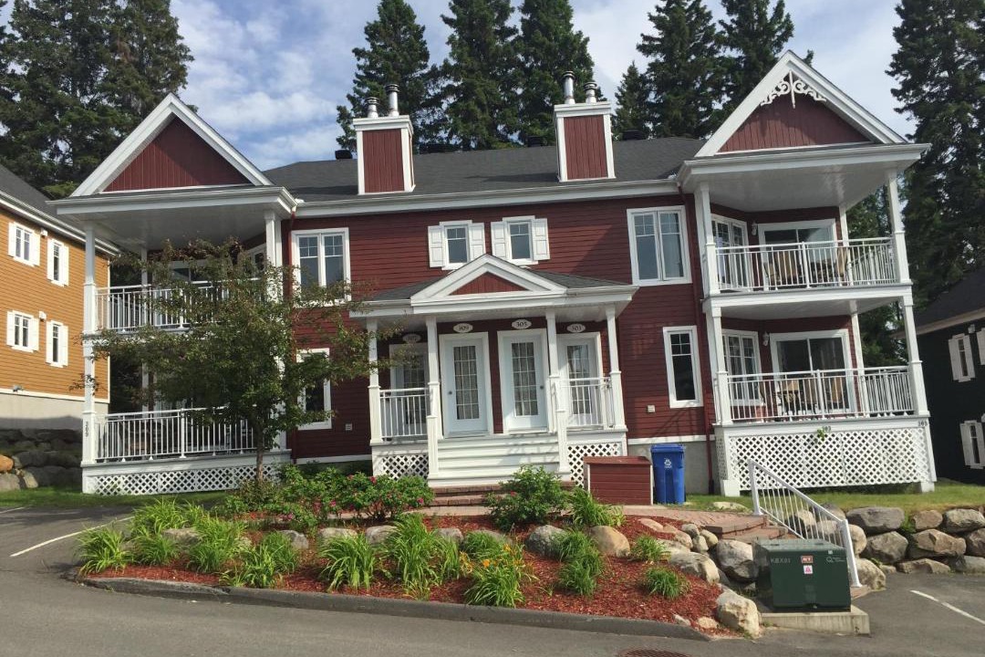 Photo of Buildings in Saint Donat