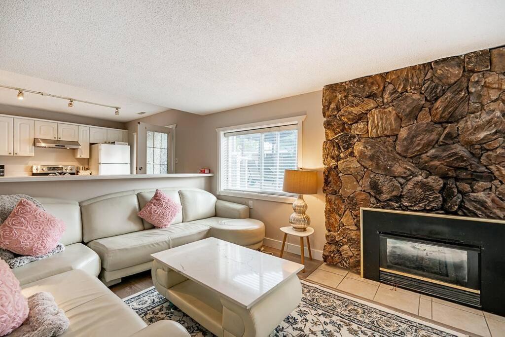 Photo of Livingroom in Newton