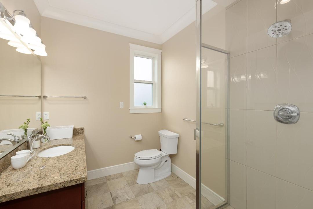 Photo of Bathroom in Steveston