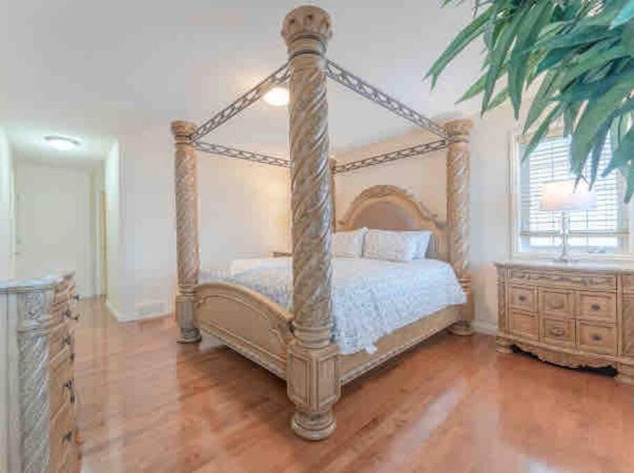 Photo of Bedroom in Springbank Hill