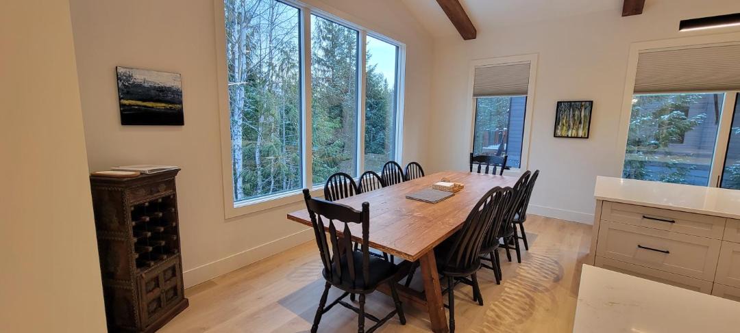 Photo of Livingroom in East Kootenay