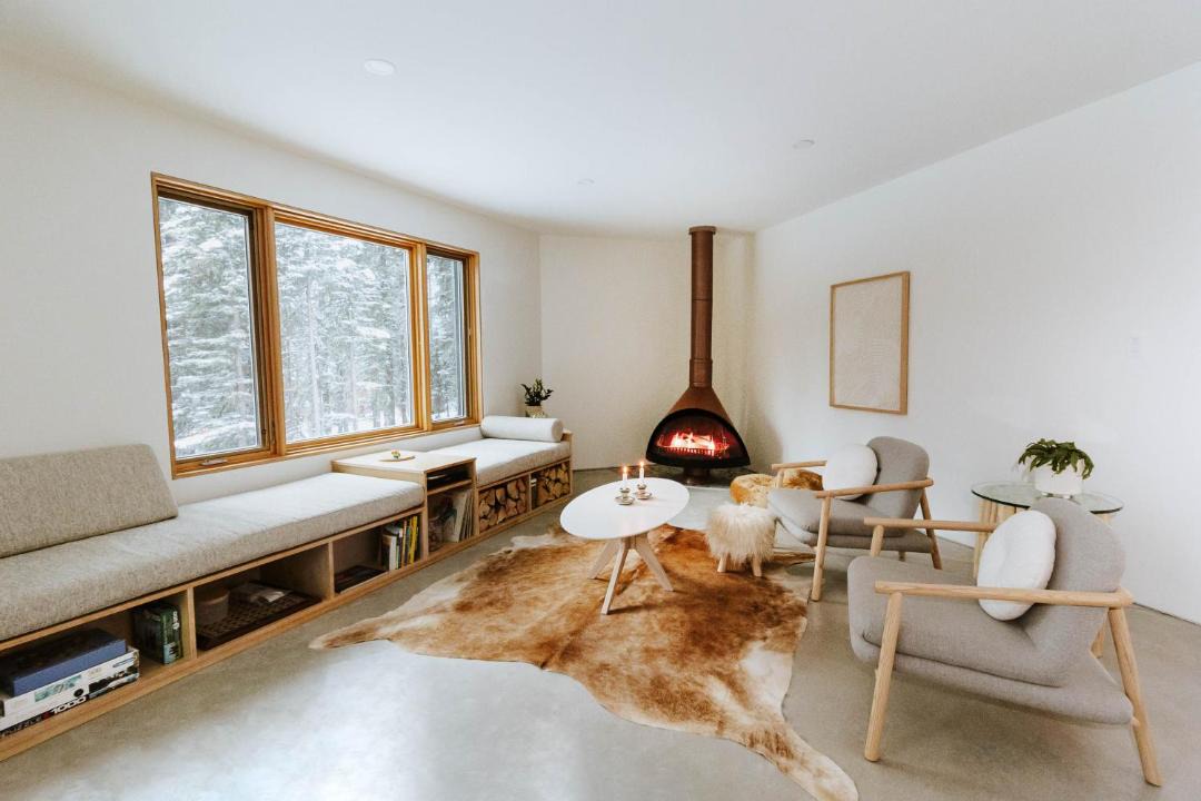 Photo of Livingroom in Nordegg