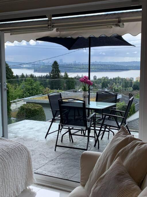 Photo of Patio Balcony in West Vancouver
