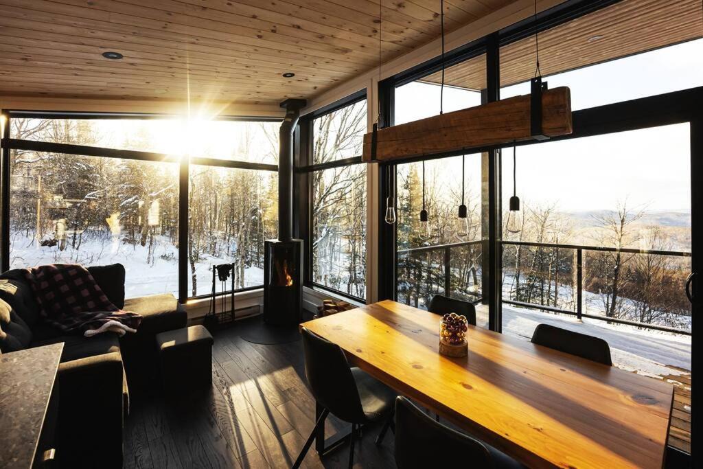 Photo of Livingroom in Lac Beauport