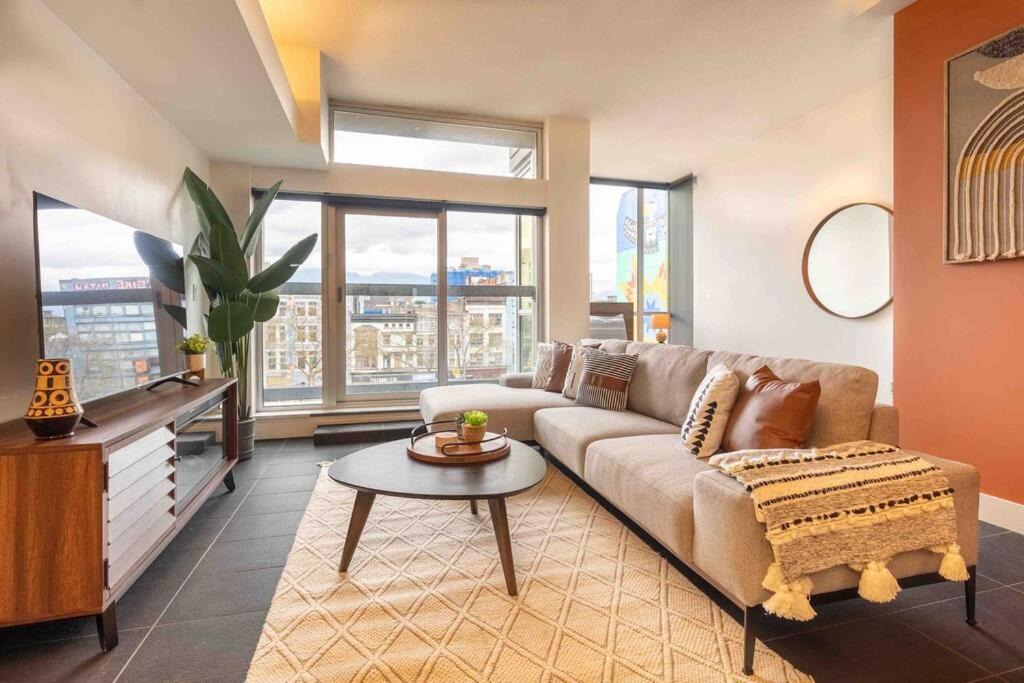 Photo of Livingroom in Gastown