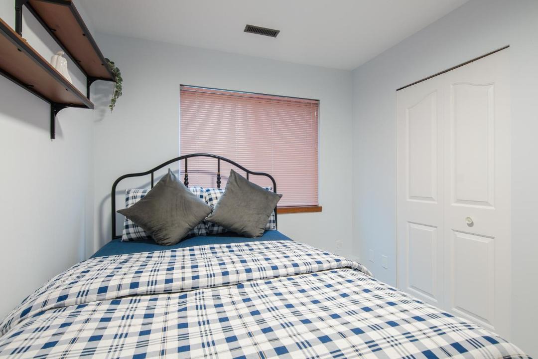 Photo of Bedroom in Guildford