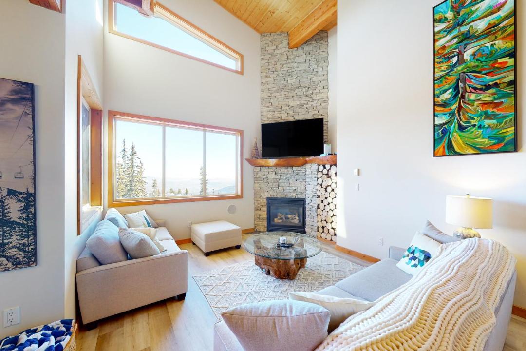 Photo of Livingroom in Big White Ski Resort