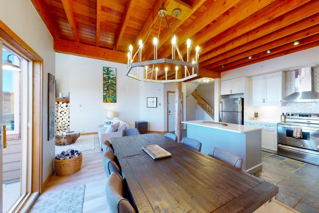 Photo of Livingroom in Big White Ski Resort