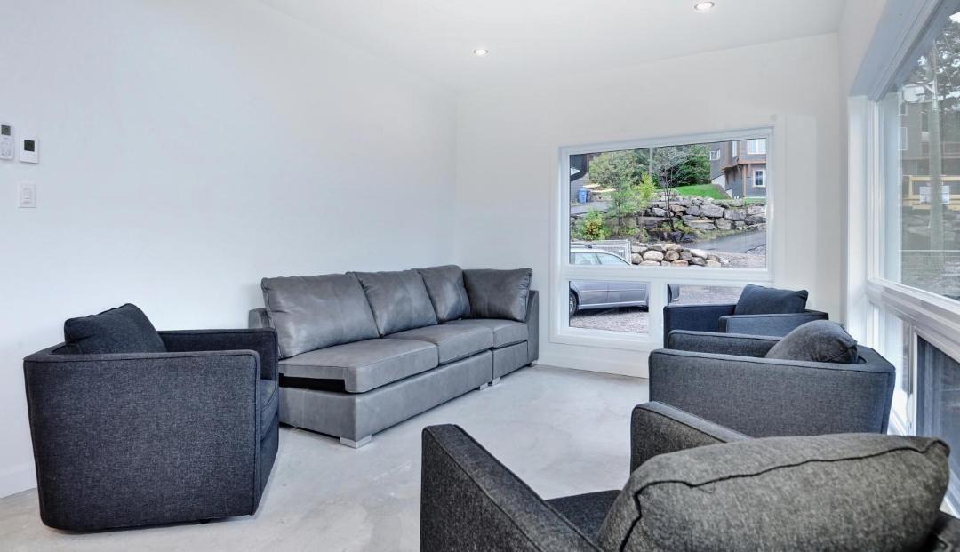 Photo of Livingroom in Stoneham