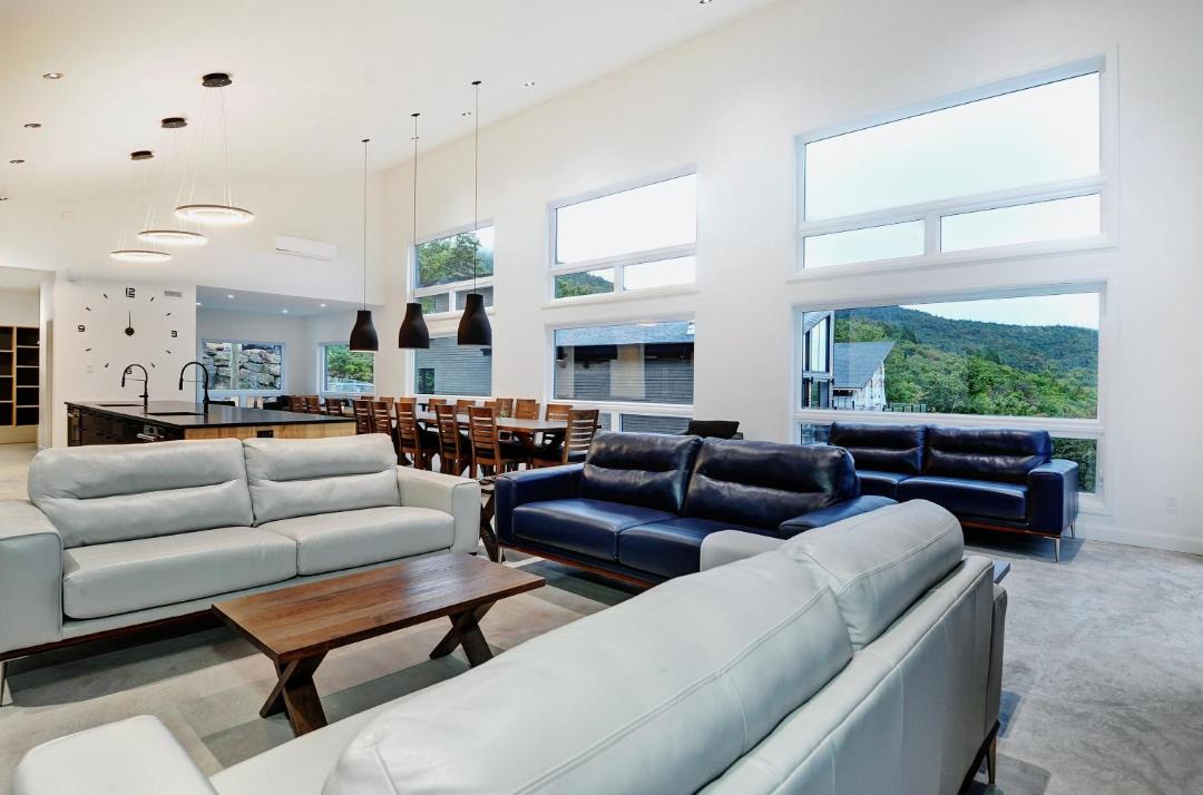 Photo of Livingroom in Stoneham