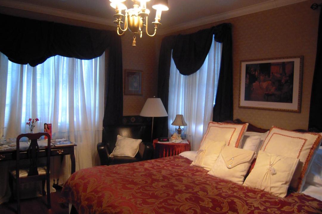 Photo of Bedroom in Montcalm