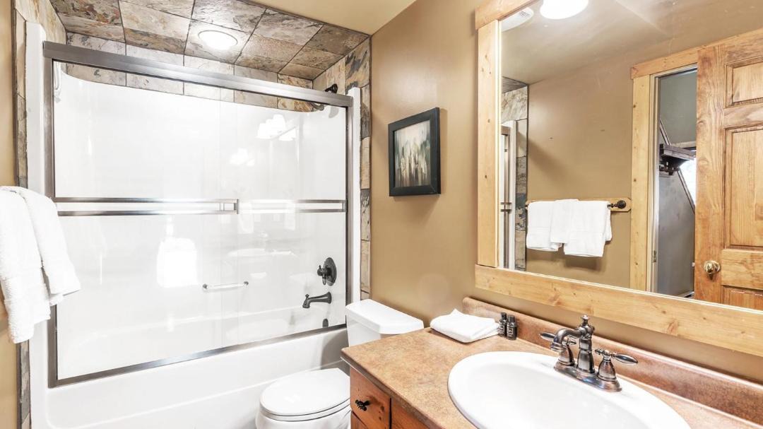 Photo of Bathroom in The Forest