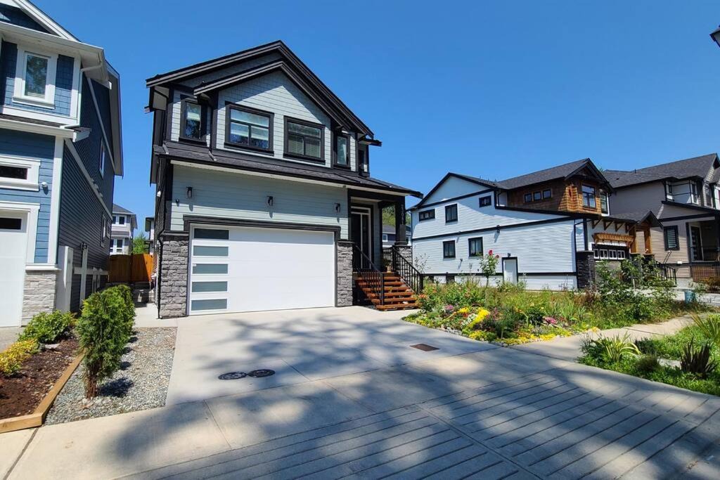 Photo of Buildings in Maple Ridge