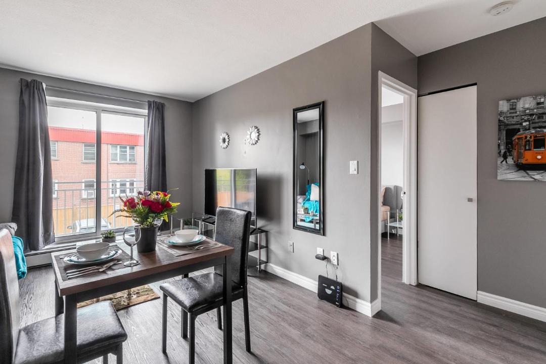 Photo of Livingroom in Rosedale