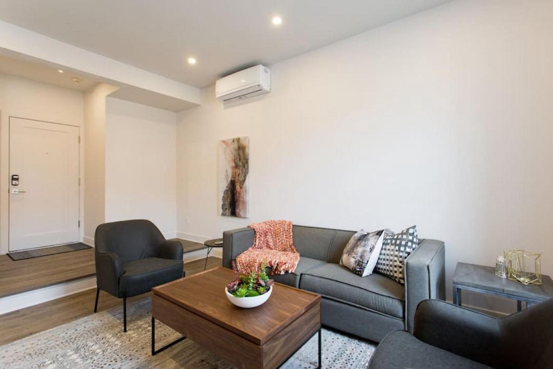 Photo of Livingroom in Mile End