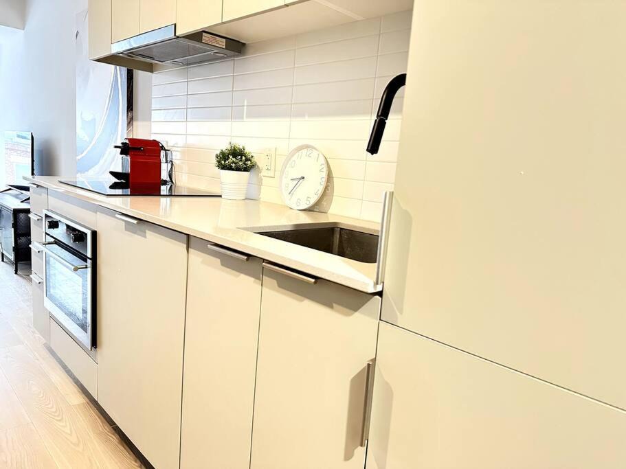 Photo of Kitchen in Quartier des Spectacles