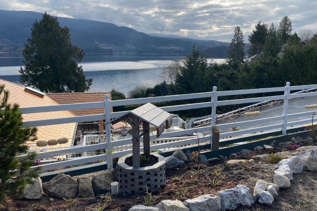 Photo of Others in West Porpoise Bay