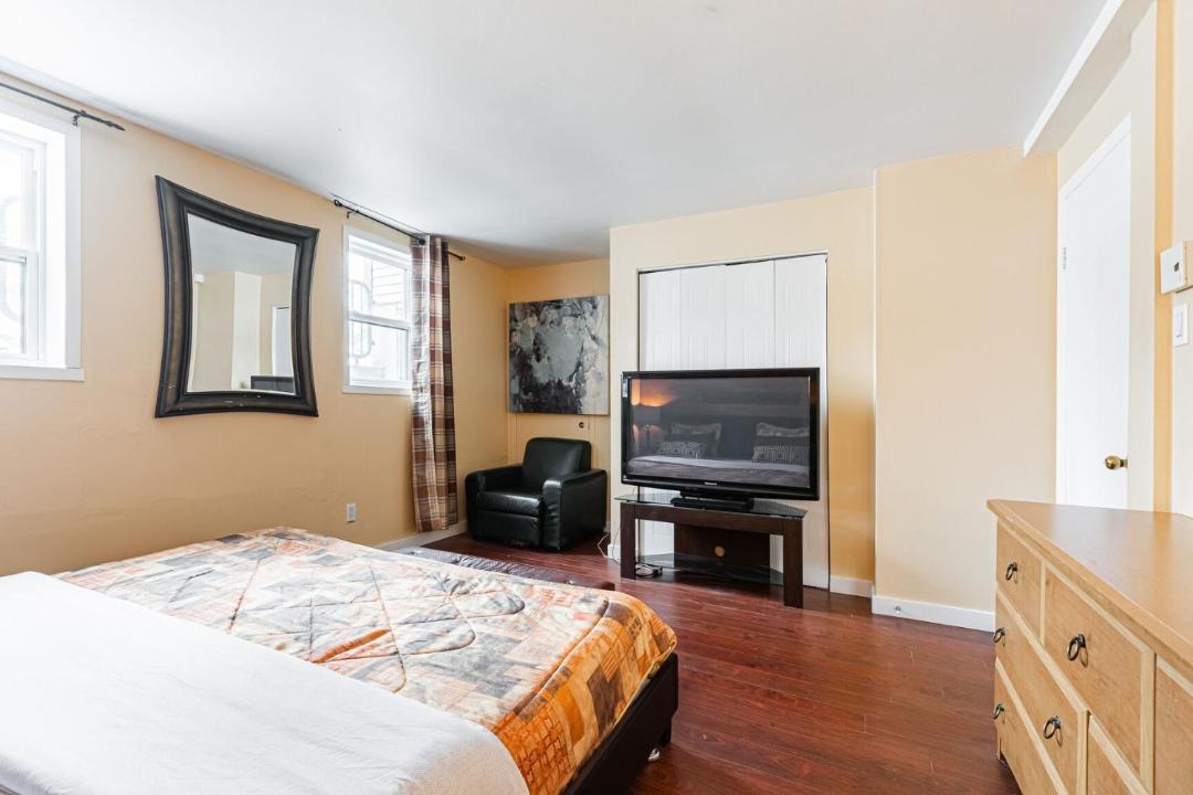 Photo of Bedroom in Terrebonne