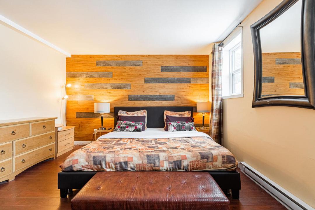 Photo of Bedroom in Terrebonne